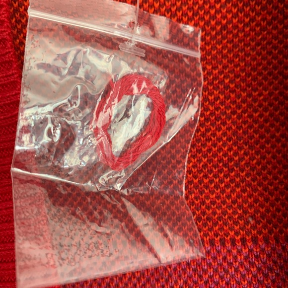 Isaac Mizrahi Choice Pattern Jacquard Cardigan Red Plaid Large New - Picture 3 of 7